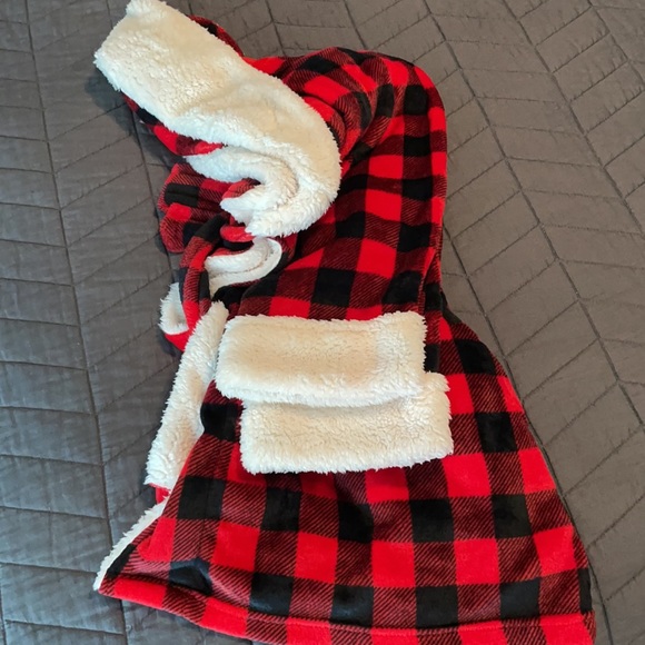 Buffalo Plaid Robe - Picture 3 of 4